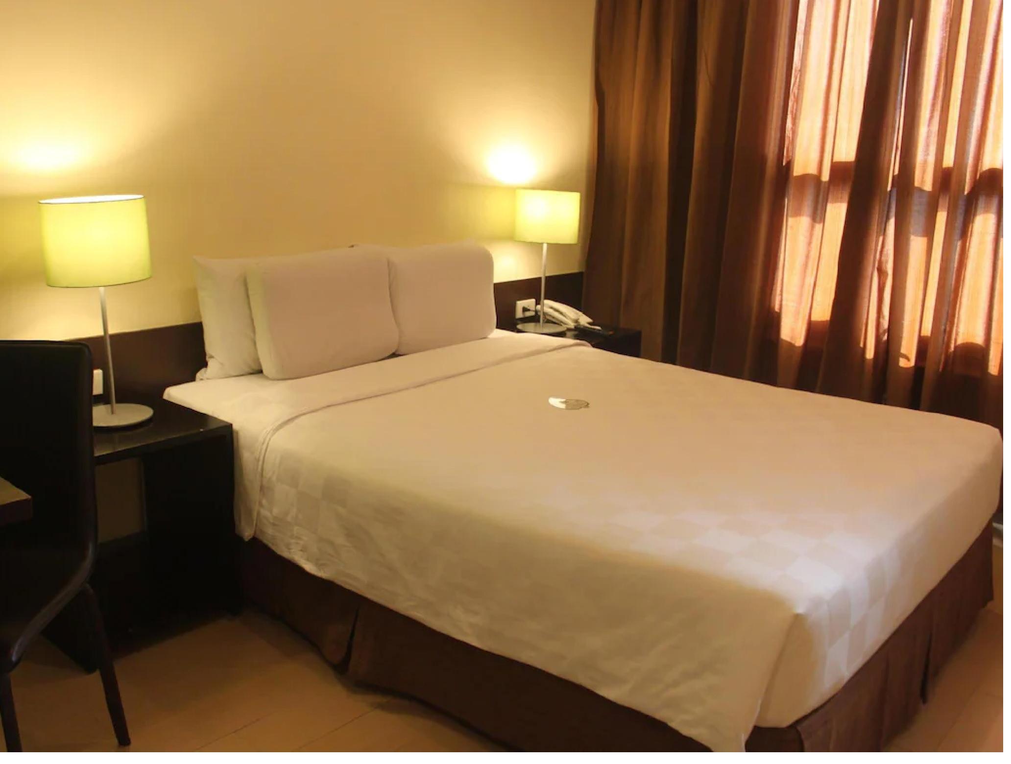 Go Hotels Plus Mandaluyong Eksteriør billede