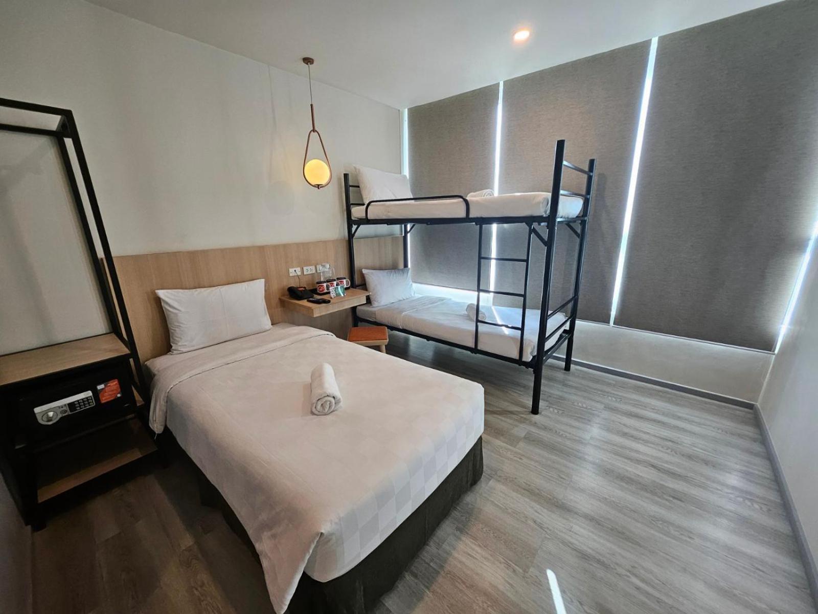 Go Hotels Plus Mandaluyong Eksteriør billede