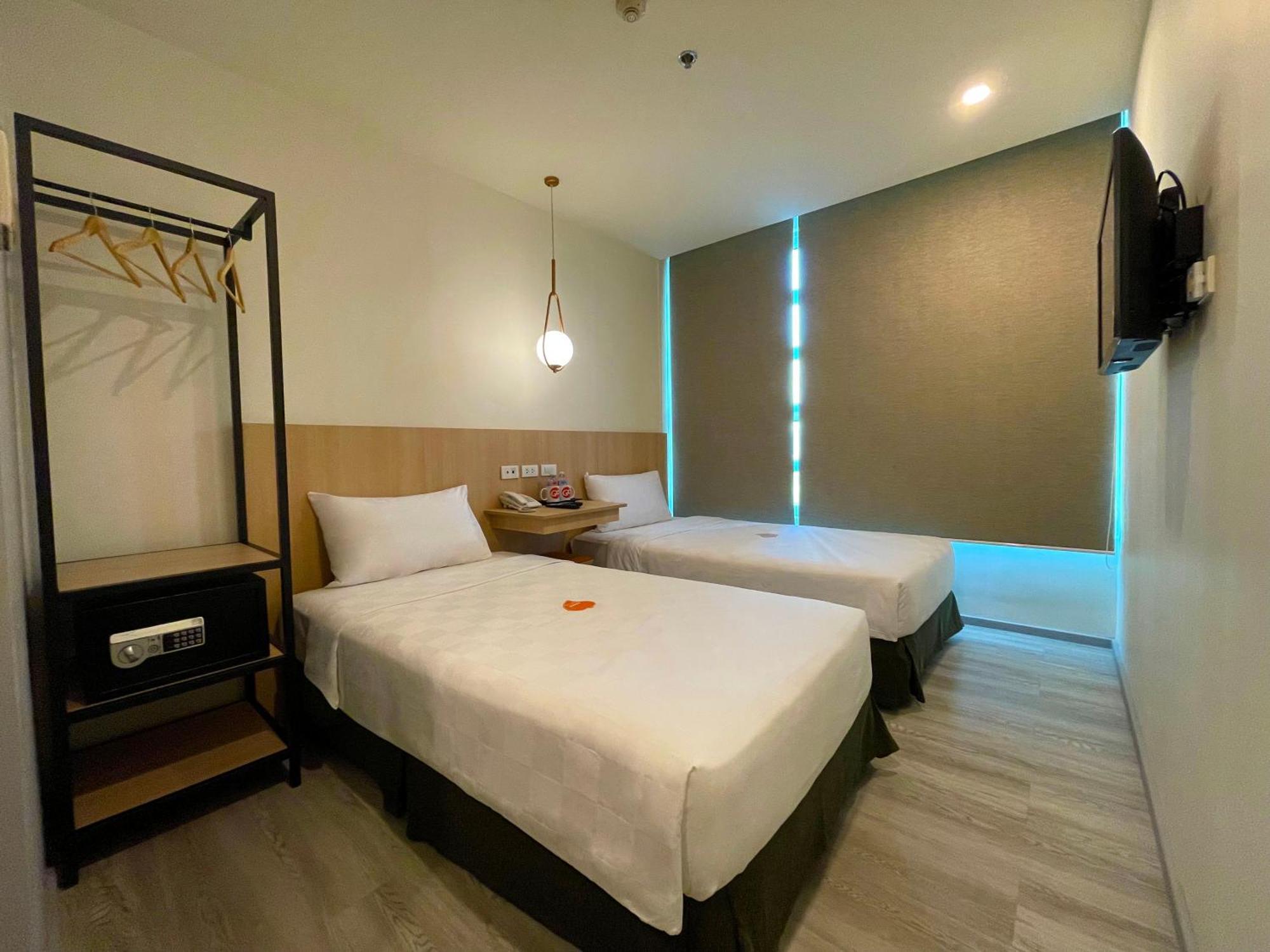 Go Hotels Plus Mandaluyong Eksteriør billede