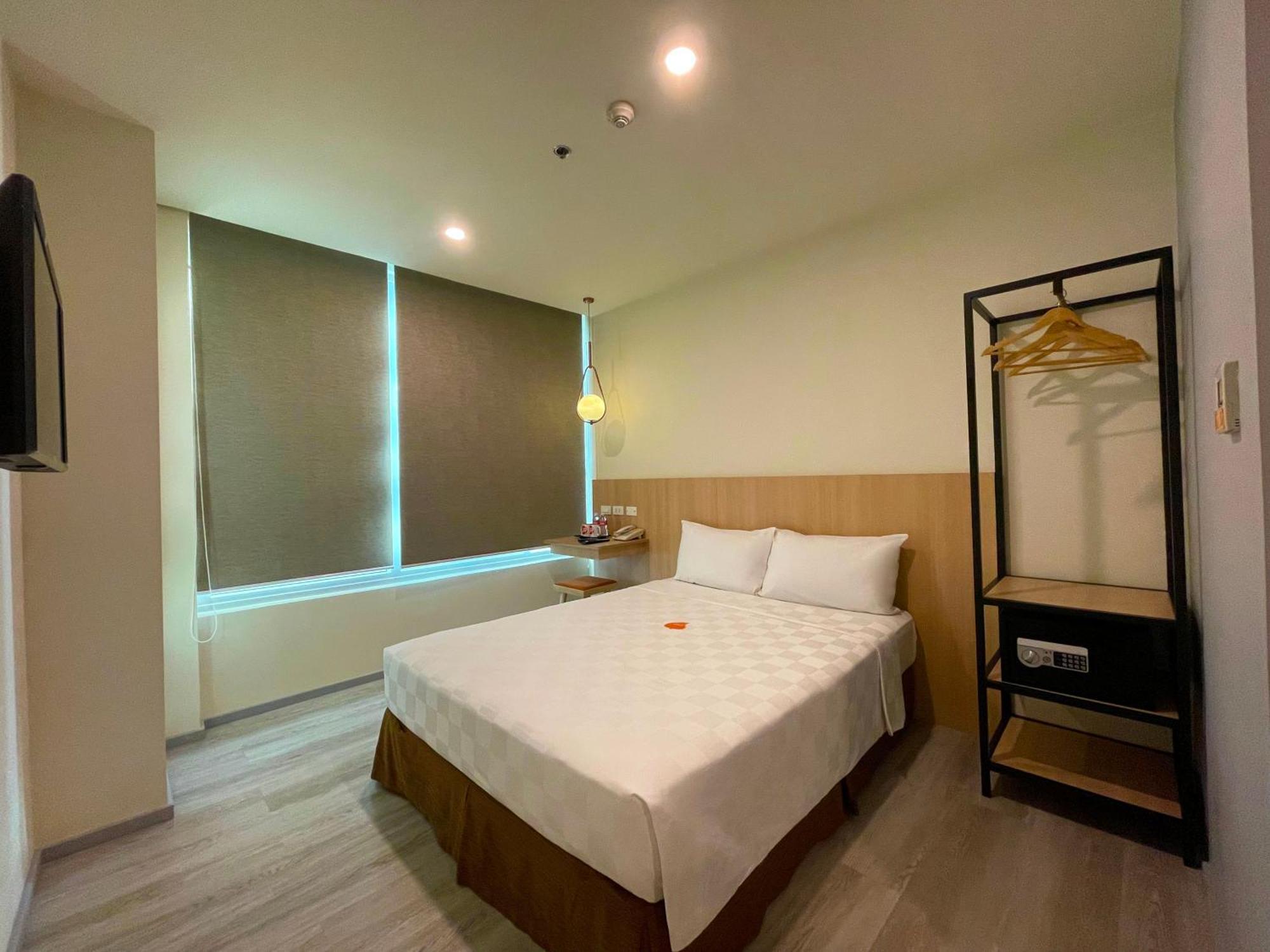 Go Hotels Plus Mandaluyong Eksteriør billede