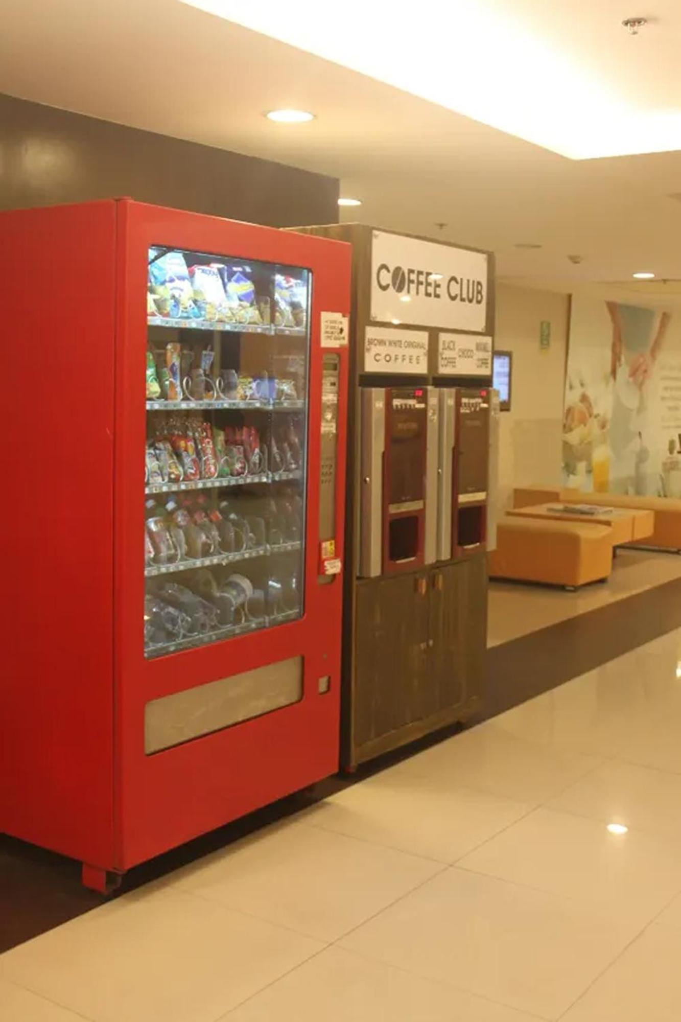 Go Hotels Plus Mandaluyong Eksteriør billede