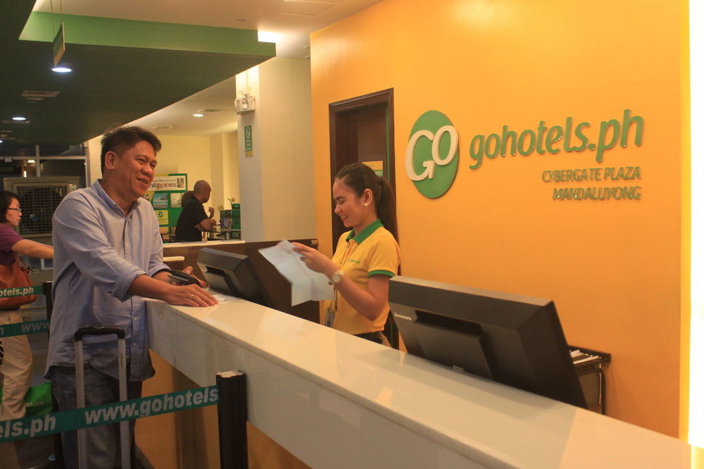 Go Hotels Plus Mandaluyong Eksteriør billede